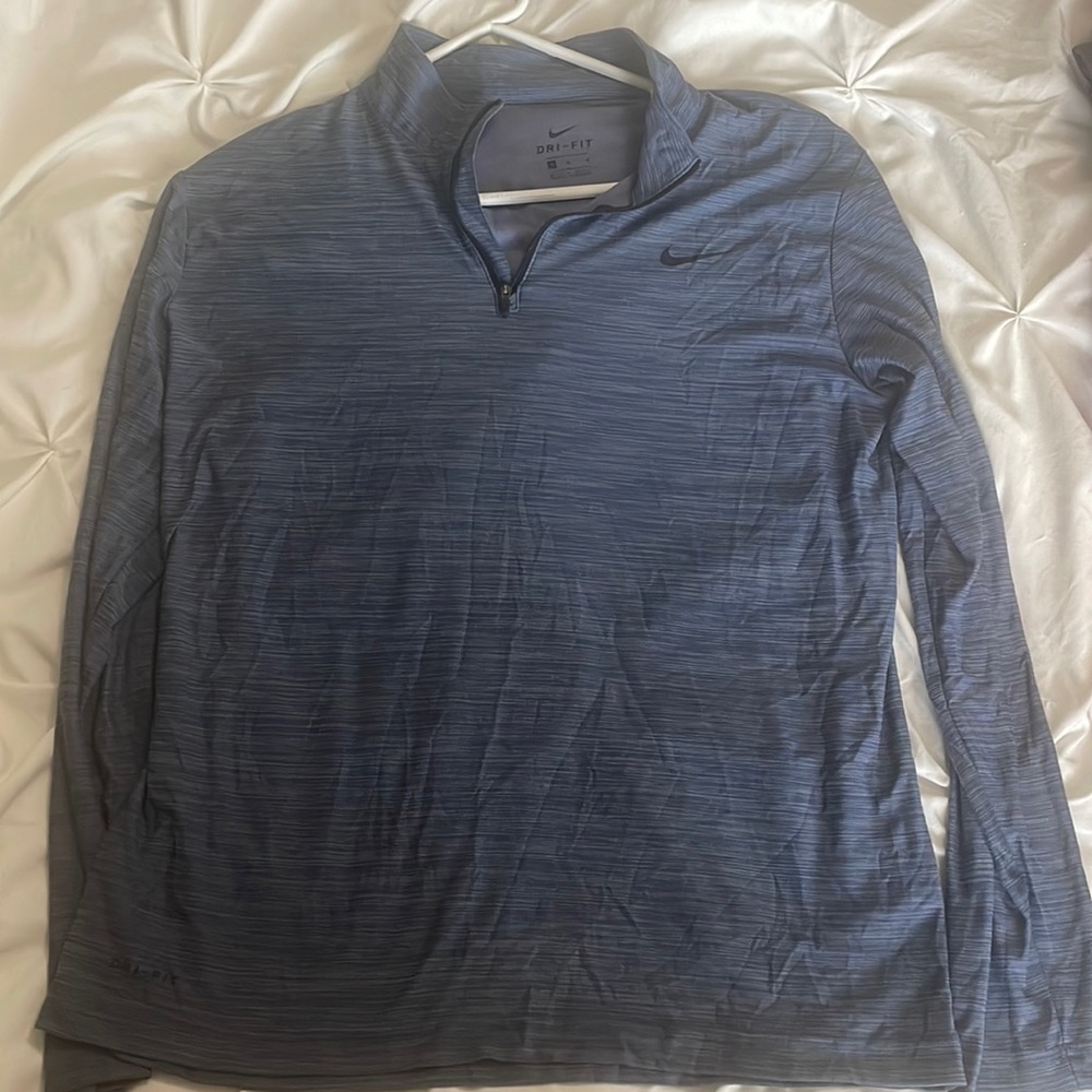 Nike run pullover like new condition